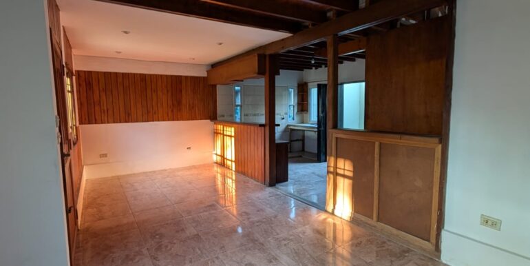 ac3bbf50-e417-48a5-b377-e2dd427fd6bd